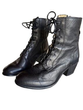 Frye Courtney Black Leather Lace-Up Ankle Boots